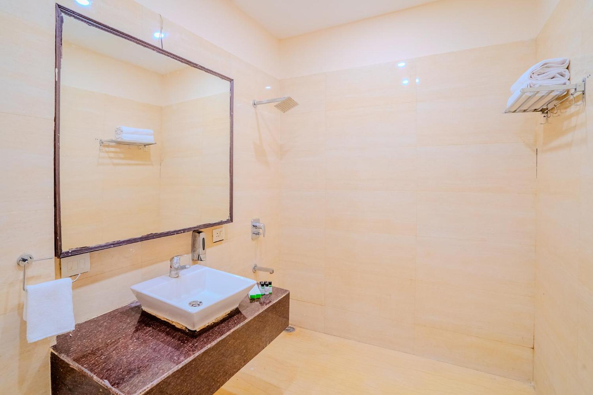 Fabhotel Polovictory Palace ชัยปุระ ภายนอก รูปภาพ